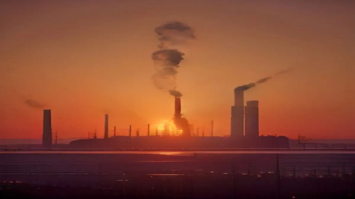 Global Oil Refinery Crisis: Ukraine Strikes, Pakistan Upgrades